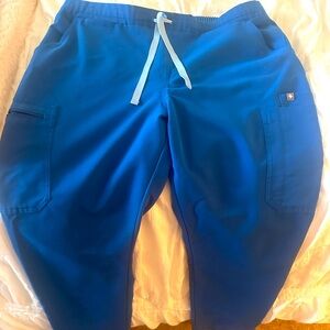 Figs scrub bottoms straight leg